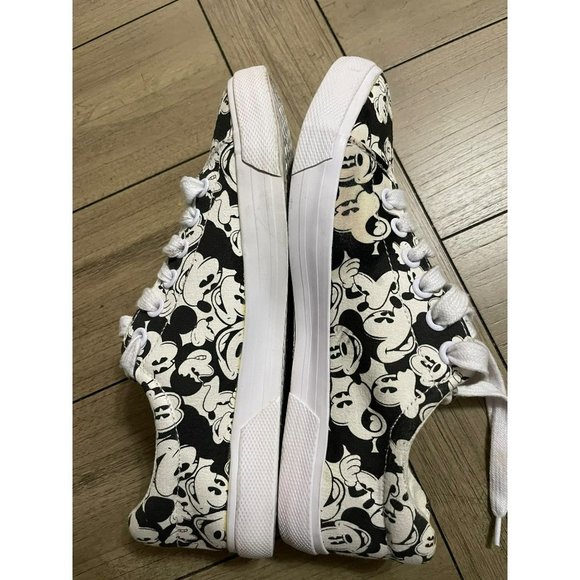 DISNEY MICKEY MOUSE WOMENS  CASUAL LOW TOP LACE  BLACK & WHITE SIZE 7 SNEAKER - Picture 7 of 8